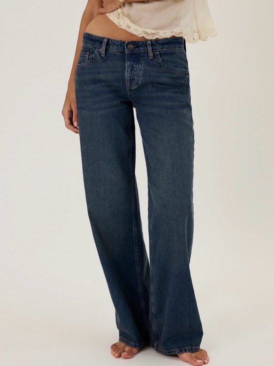 Free People Denim - Free People Tennessee Low Rise Boyfriend Jeans, size 26, perfect condition